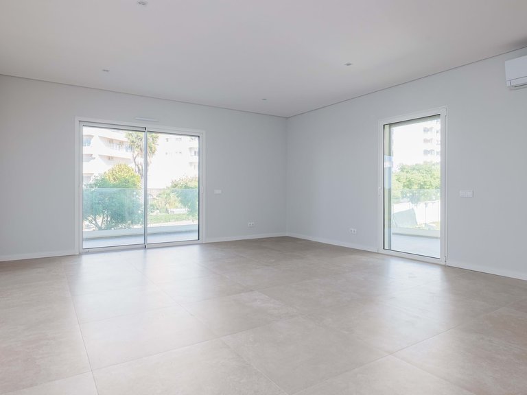 Apartment for Sale in Portimão, Algarve, Portugal 8