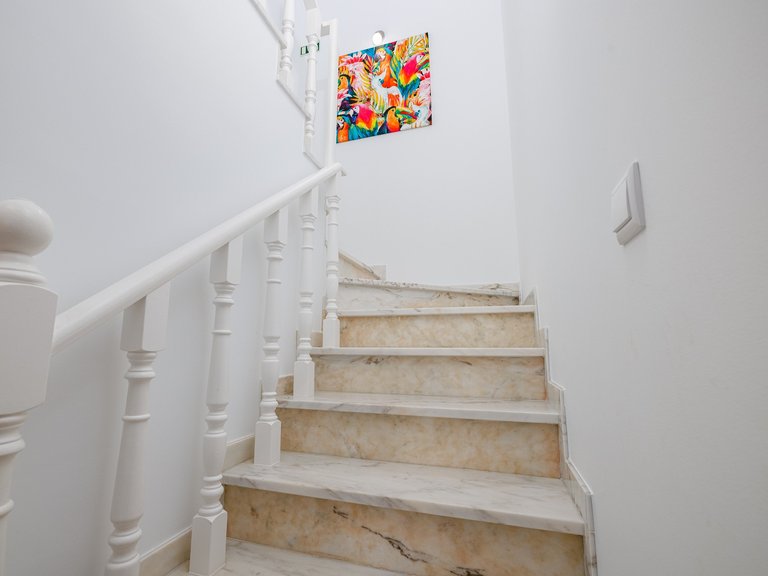 Villa for Sale in Lagoa, Algarve, Portugal 24