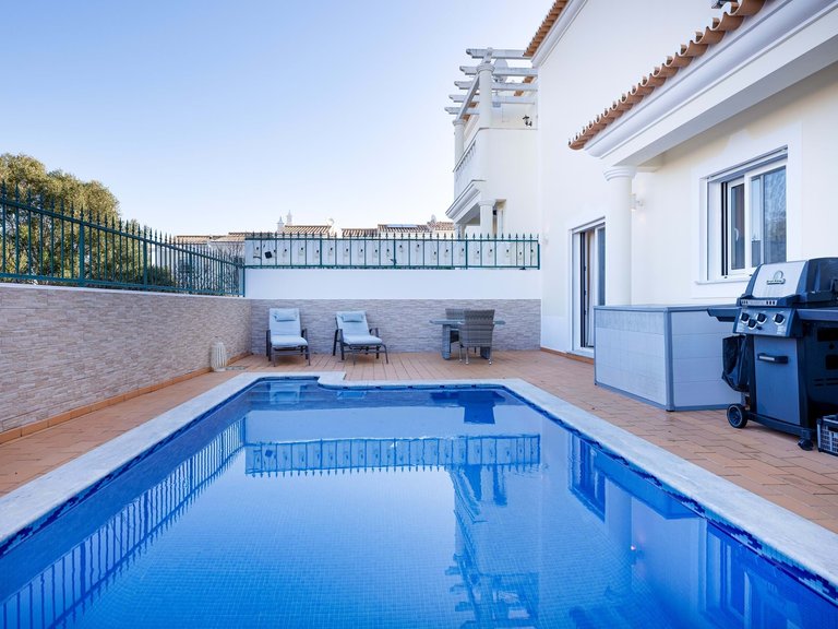 Villa for Sale in Lagoa, Algarve, Portugal 5