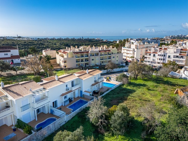 Villa for Sale in Lagoa, Algarve, Portugal 36