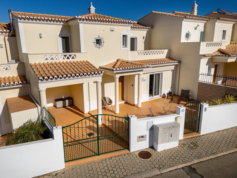 Villa for Sale in Lagoa, Algarve, Portugal 37