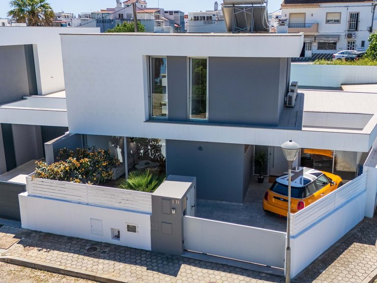 Villa for Sale in Lagoa, Algarve, Portugal 30