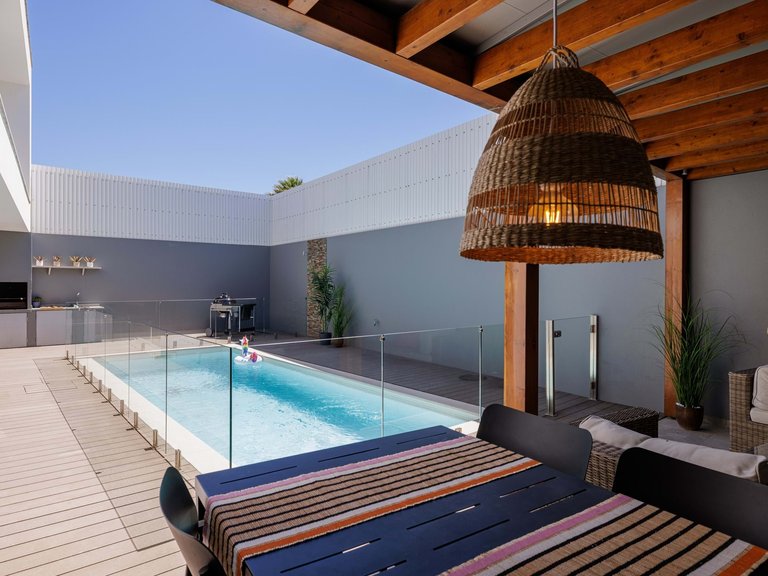 Villa for Sale in Lagoa, Algarve, Portugal 3