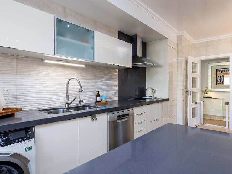 Apartment for Sale in Portimão, Algarve, Portugal 6