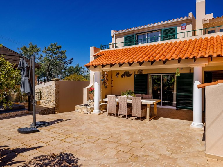 Villa for Sale in Albufeira, Algarve, Portugal 5