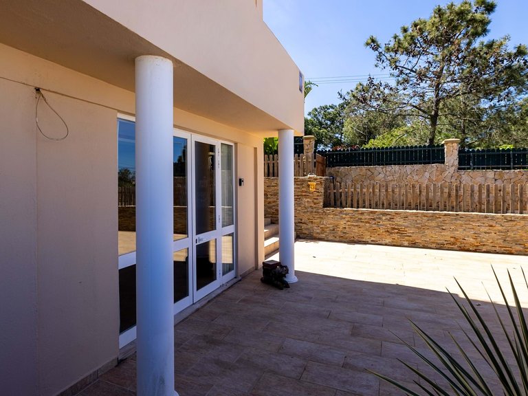Villa for Sale in Albufeira, Algarve, Portugal 41