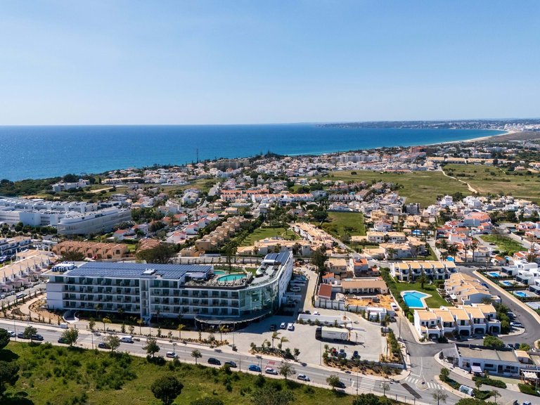 Villa for Sale in Albufeira, Algarve, Portugal 12