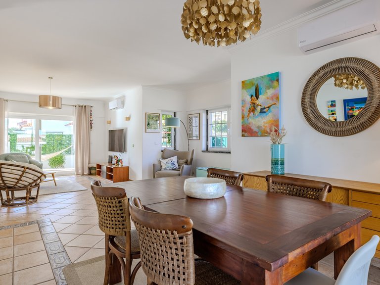 Villa for Sale in Sintra, Lisbon, Portugal 3