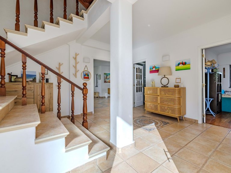 Villa for Sale in Sintra, Lisbon, Portugal 11