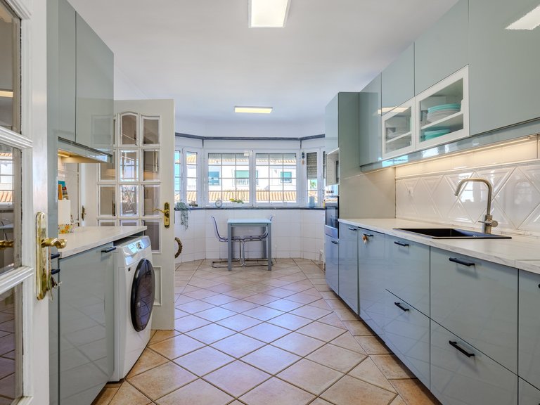Villa for Sale in Sintra, Lisbon, Portugal 5