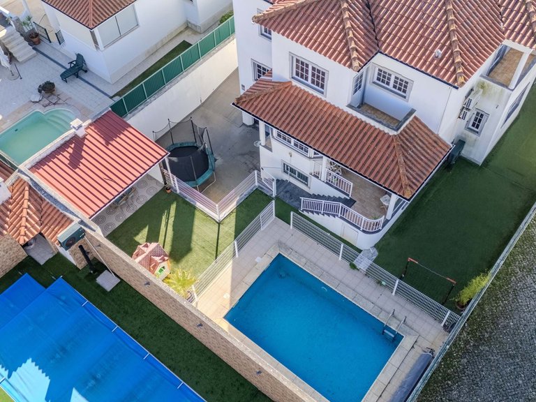 Villa for Sale in Sintra, Lisbon, Portugal 17