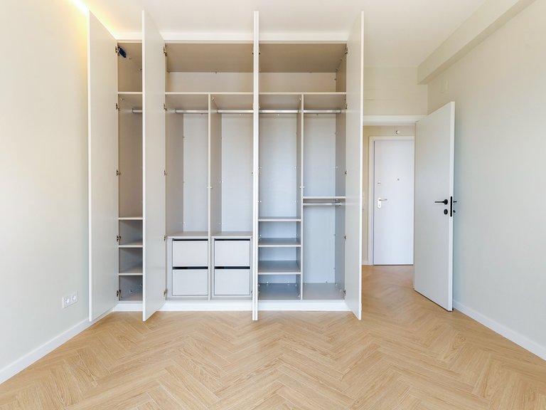 Apartment for Sale in Lisboa, Lisbon, Portugal 11