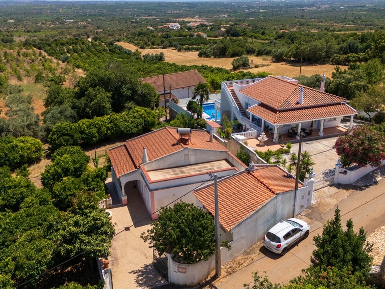 Villa for Sale in Silves, Algarve, Portugal 26