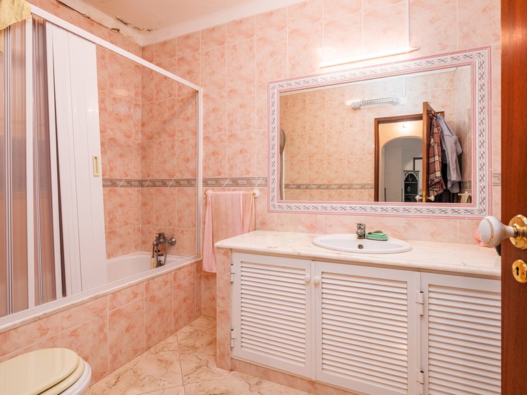 Villa for Sale in Silves, Algarve, Portugal 14