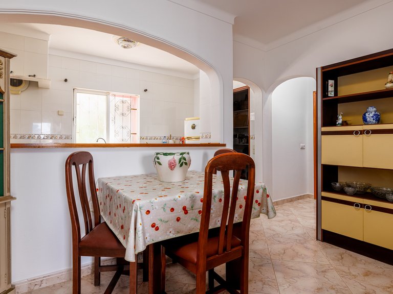 Villa for Sale in Silves, Algarve, Portugal 30