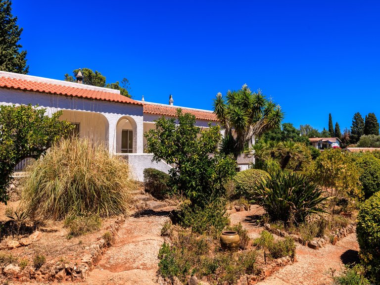 Villa for Sale in Portimão, Algarve, Portugal 7