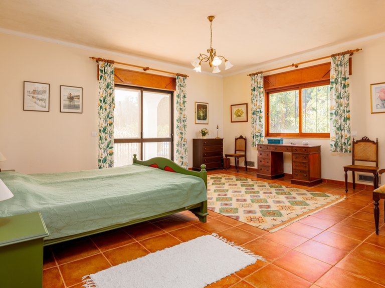 Villa for Sale in Portimão, Algarve, Portugal 28