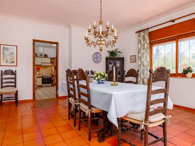 Villa for Sale in Portimão, Algarve, Portugal 23