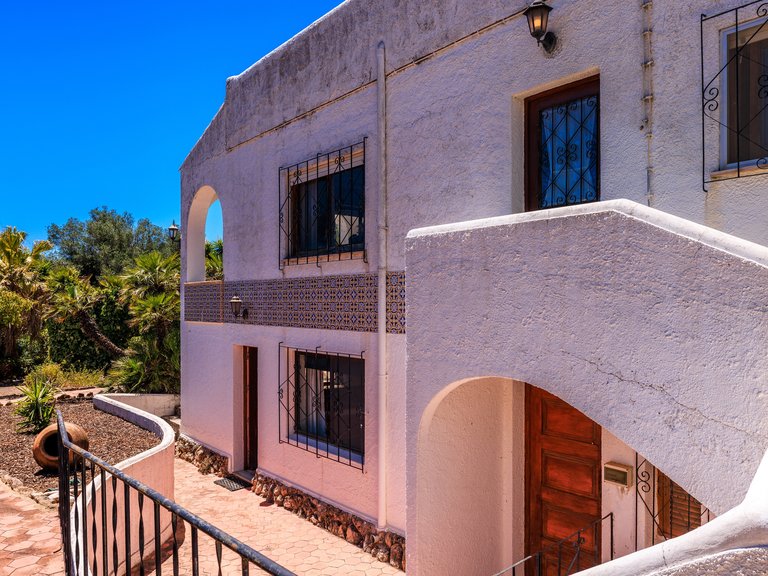 Villa for Sale in Portimão, Algarve, Portugal 13