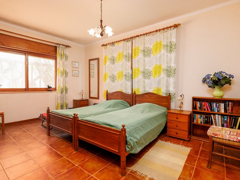 Villa for Sale in Portimão, Algarve, Portugal 32