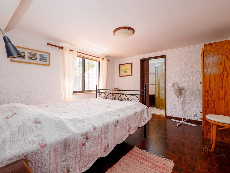 Villa for Sale in Portimão, Algarve, Portugal 39