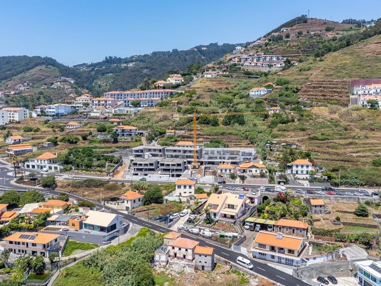 Villa for Sale in Santa Cruz, Ilha Da Madeira, Portugal 25