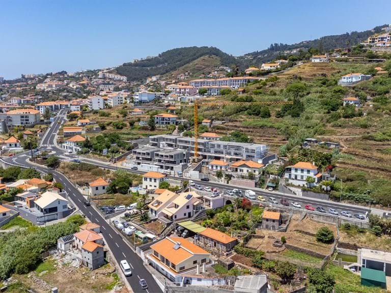 Villa for Sale in Santa Cruz, Ilha Da Madeira, Portugal 24