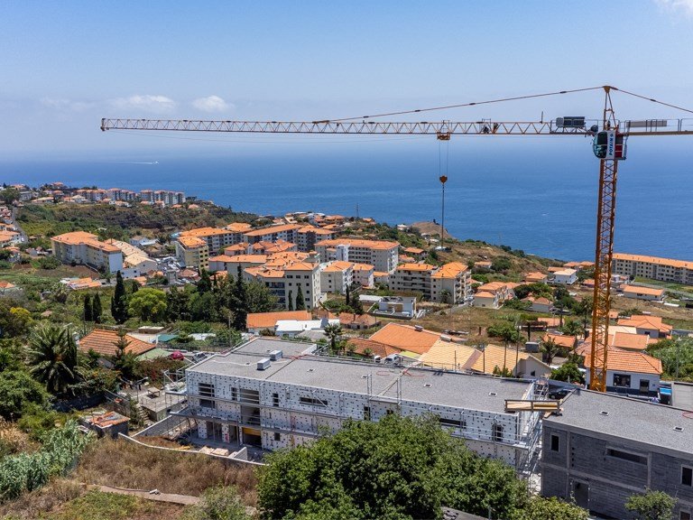 Villa for Sale in Santa Cruz, Ilha Da Madeira, Portugal 23