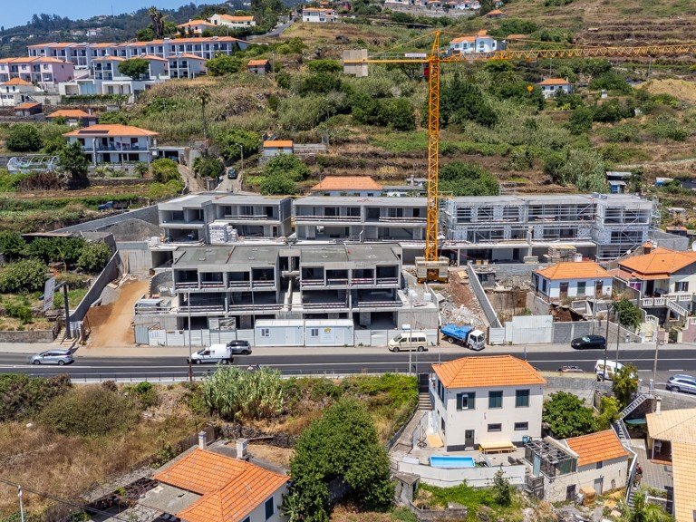 Villa for Sale in Santa Cruz, Ilha Da Madeira, Portugal 17