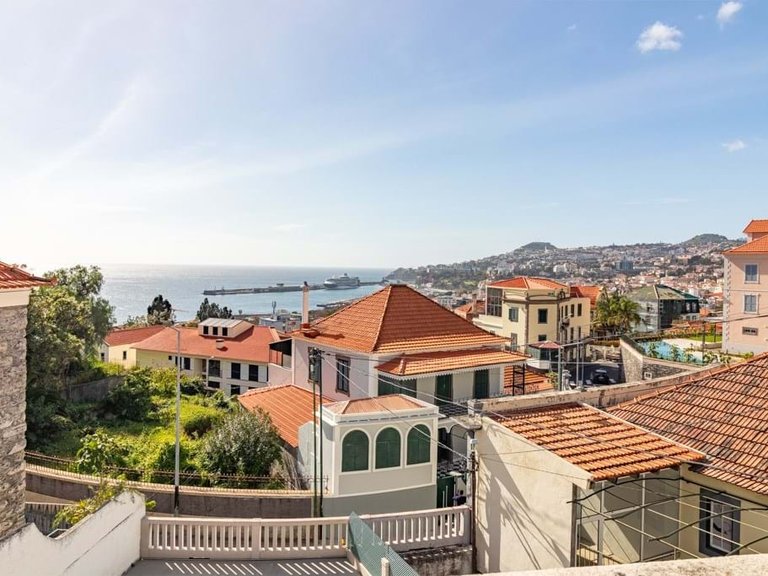 Villa for Sale in Funchal, Ilha Da Madeira, Portugal 20