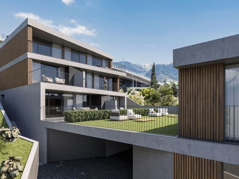 Apartment for Sale in Funchal, Ilha Da Madeira, Portugal 4