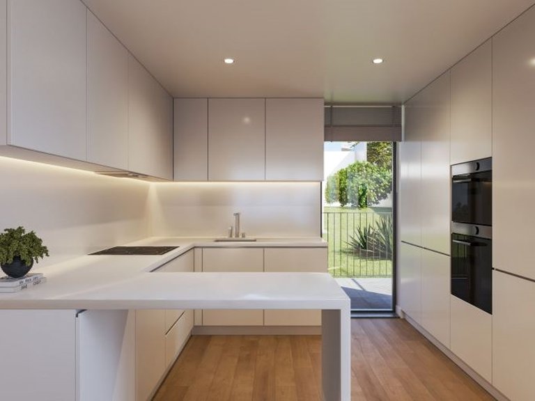 Apartment for Sale in Funchal, Ilha Da Madeira, Portugal 7