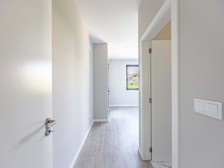 Villa for Sale in Funchal, Ilha Da Madeira, Portugal 9