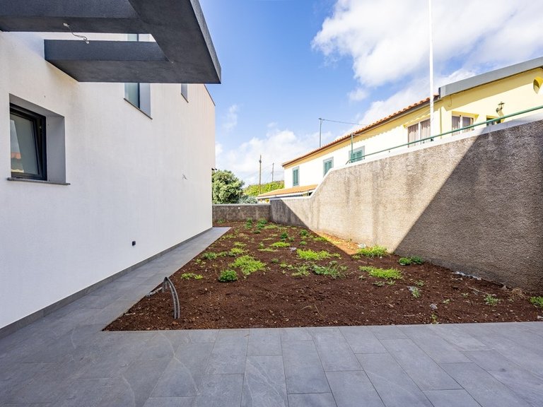 Villa for Sale in Funchal, Ilha Da Madeira, Portugal 23