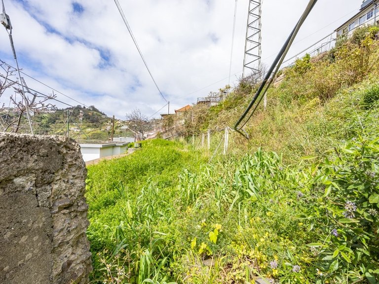 Plot for Sale in Câmara De Lobos, Ilha Da Madeira, Portugal 4