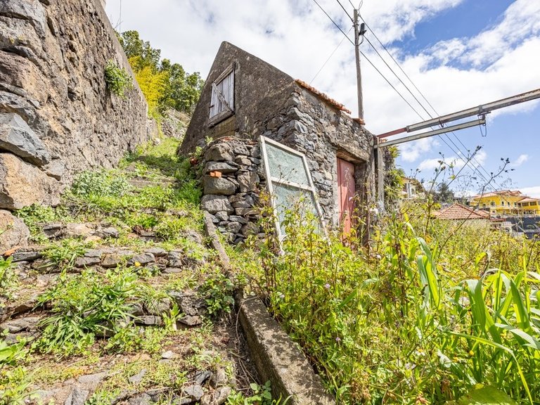 Plot for Sale in Câmara De Lobos, Ilha Da Madeira, Portugal 2