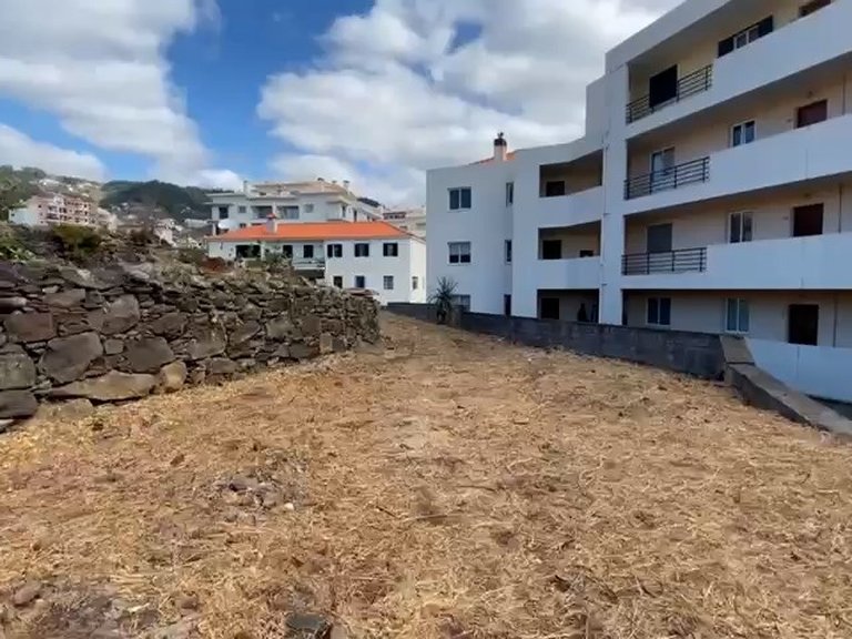 Plot for Sale in Santa Cruz, Ilha Da Madeira, Portugal 3