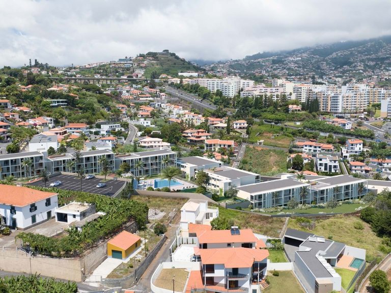 Apartment for Sale in Funchal, Ilha Da Madeira, Portugal 9