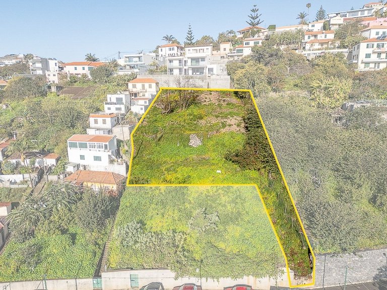 Plot for Sale in Funchal, Ilha Da Madeira, Portugal 2