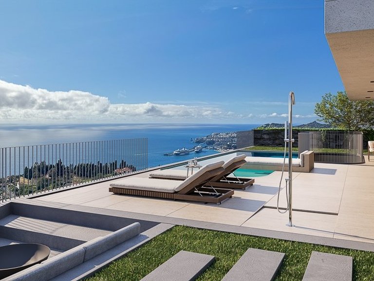 Villa for Sale in Funchal, Ilha Da Madeira, Portugal 6