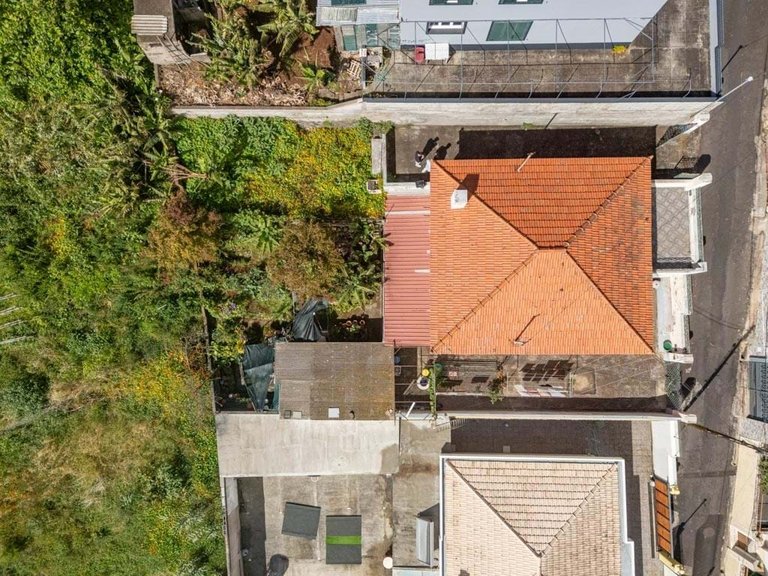 Villa for Sale in Funchal, Ilha Da Madeira, Portugal 16