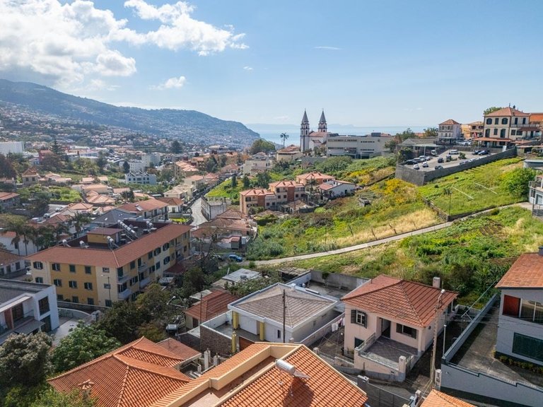 Villa for Sale in Funchal, Ilha Da Madeira, Portugal 19