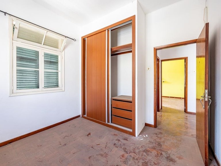 Villa for Sale in Funchal, Ilha Da Madeira, Portugal 6