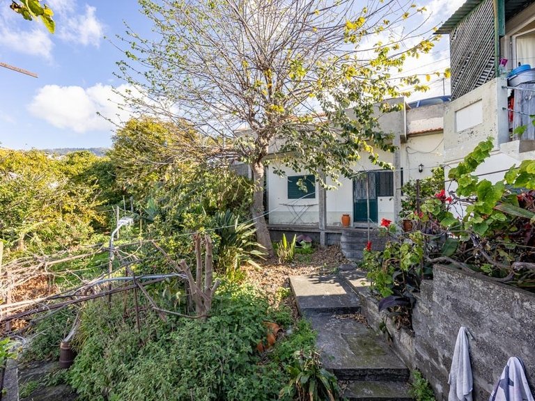 Villa for Sale in Funchal, Ilha Da Madeira, Portugal 11
