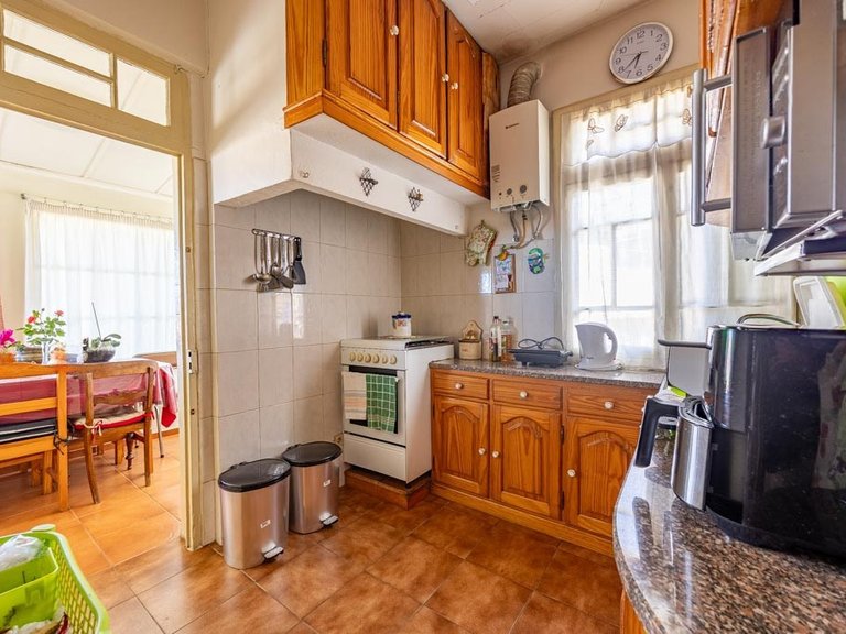 Villa for Sale in Funchal, Ilha Da Madeira, Portugal 5
