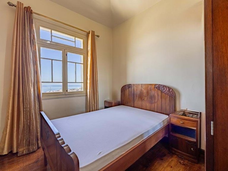 Villa for Sale in Funchal, Ilha Da Madeira, Portugal 2