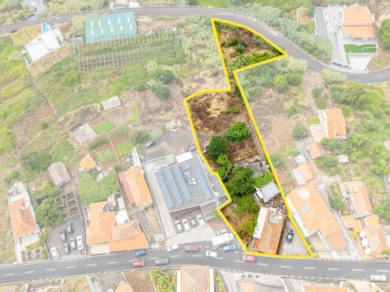 Villa for Sale in Calheta, Ilha Da Madeira, Portugal 17