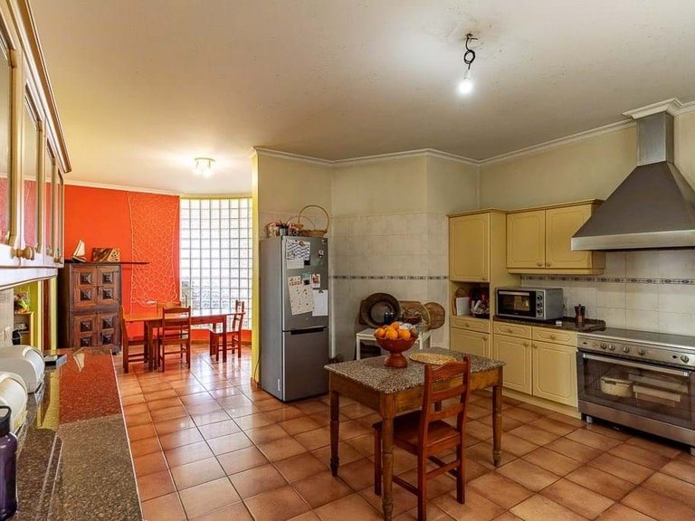 Villa for Sale in Funchal, Ilha Da Madeira, Portugal 18