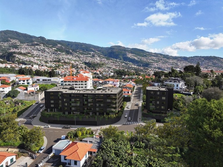 Apartment for Sale in Funchal, Ilha Da Madeira, Portugal 2