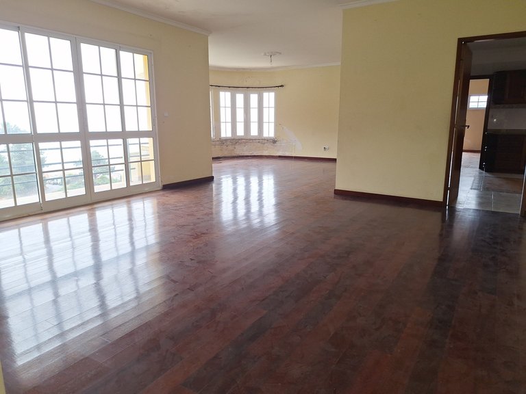 Villa for Sale in Ponta Do Sol, Ilha Da Madeira, Portugal 8